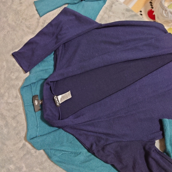 Lot of 2, soft, long sleeve women's cardigans, size large, teal & navy blue - Picture 3 of 9